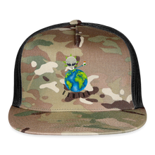 Load image into Gallery viewer, Trucker Hat - MultiCam\black