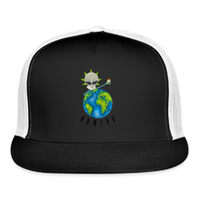 Load image into Gallery viewer, Trucker Cap - black/white