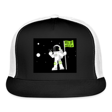 Load image into Gallery viewer, Trucker Cap - black/white
